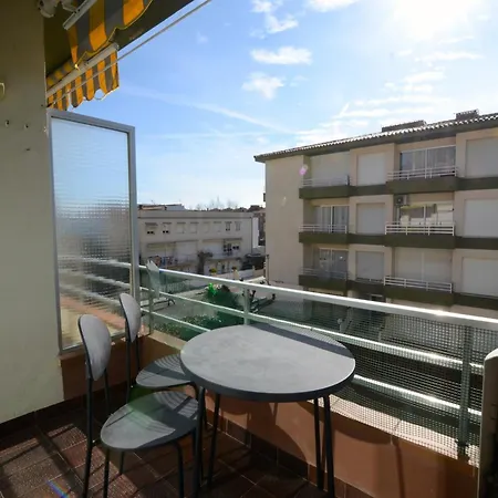 In L Estartit Near Sandy Apartment